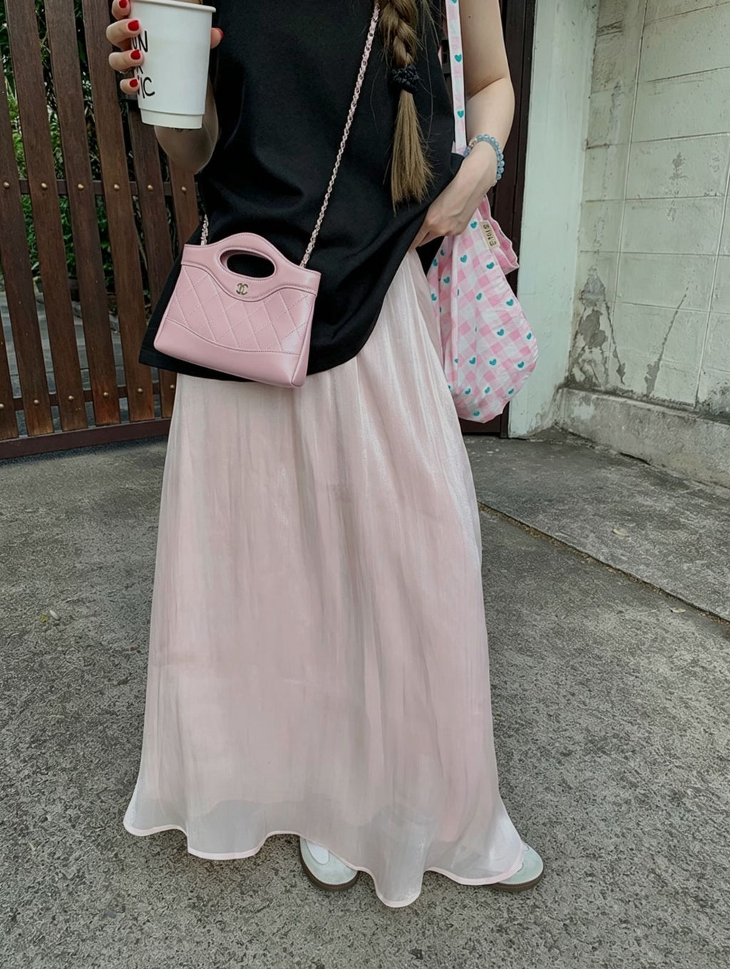Chanel Quilted Hobo Bag With Box — Caviar Leather | 21 cm | 8 Colors
