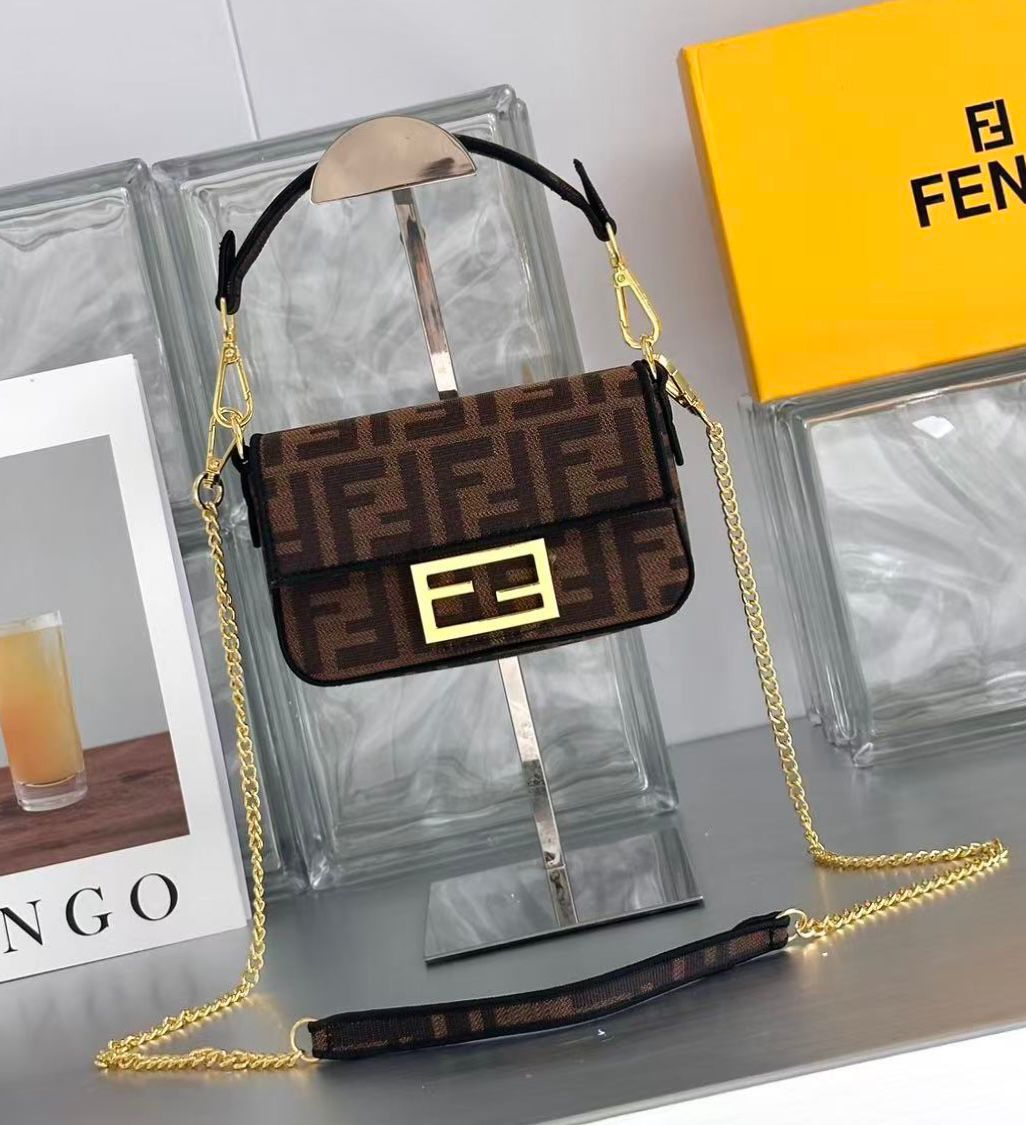 FENDI BAGUETTE BAG — 18 cm | 4 Colors With Box