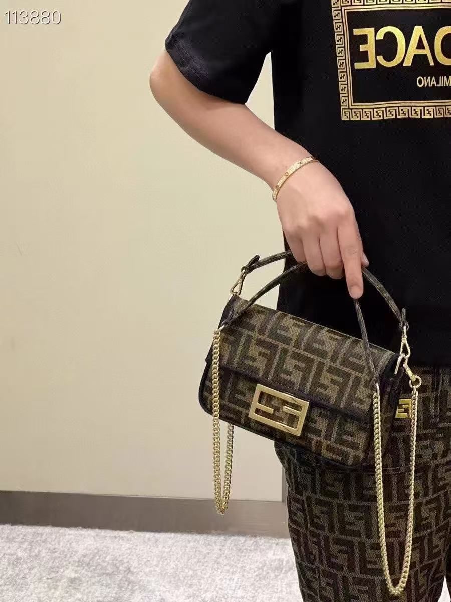 FENDI BAGUETTE BAG — 18 cm | 4 Colors With Box