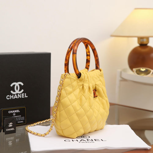 CHANEL CC QUILTED BUCKET 24 cm With Box