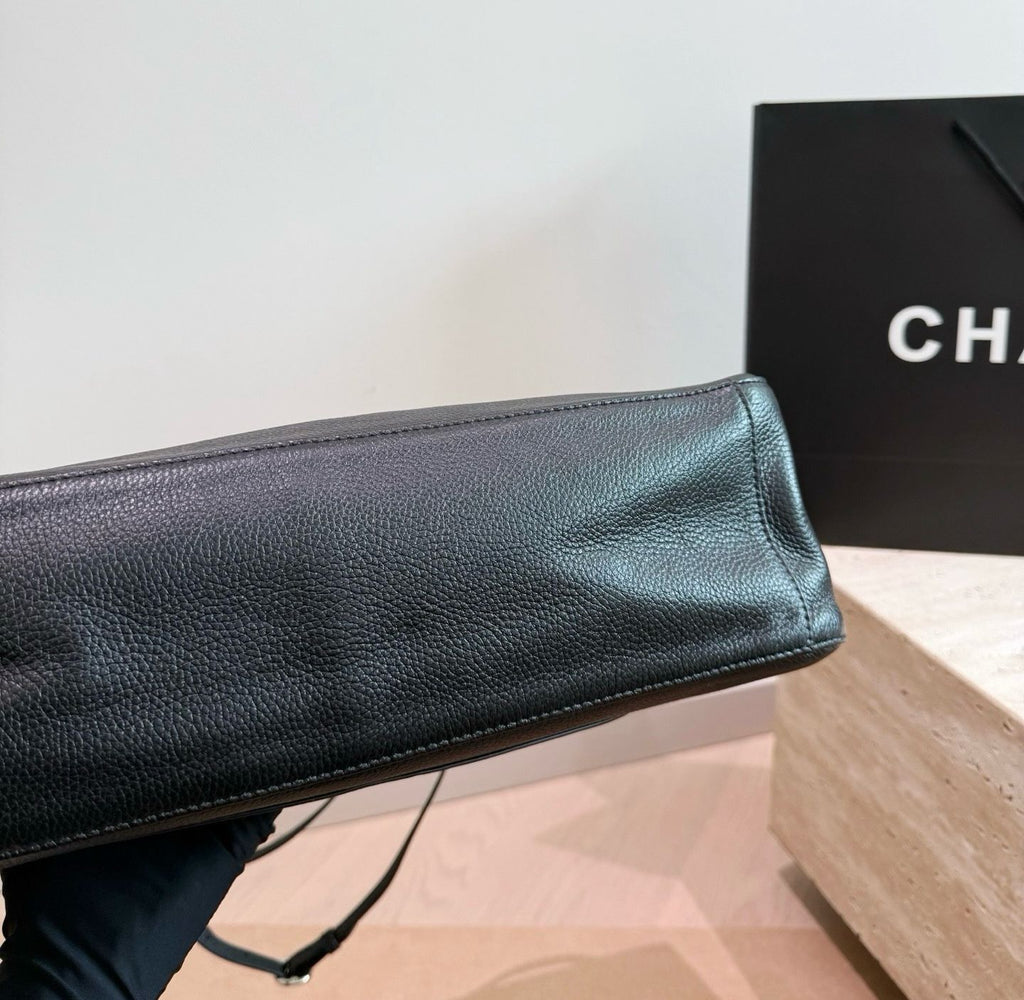 CHANEL Timeless Flap Shoulder Bag — 38 cm | 4 Colors Without Box A+