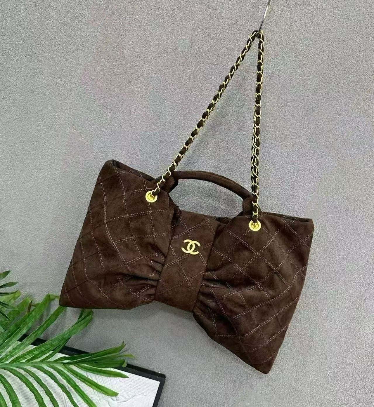 CHANEL Quilted Bow Bag — 45 cm | 3 Colors A+