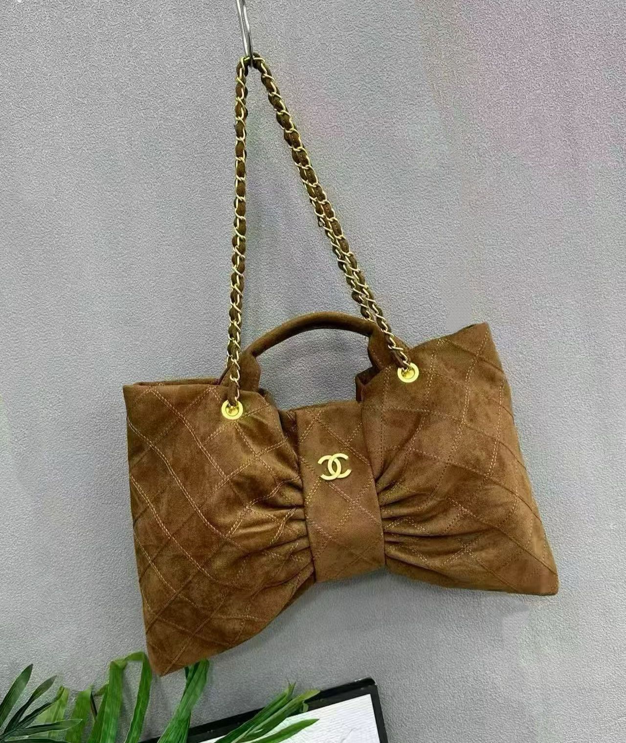 CHANEL Quilted Bow Bag — 45 cm | 3 Colors A+