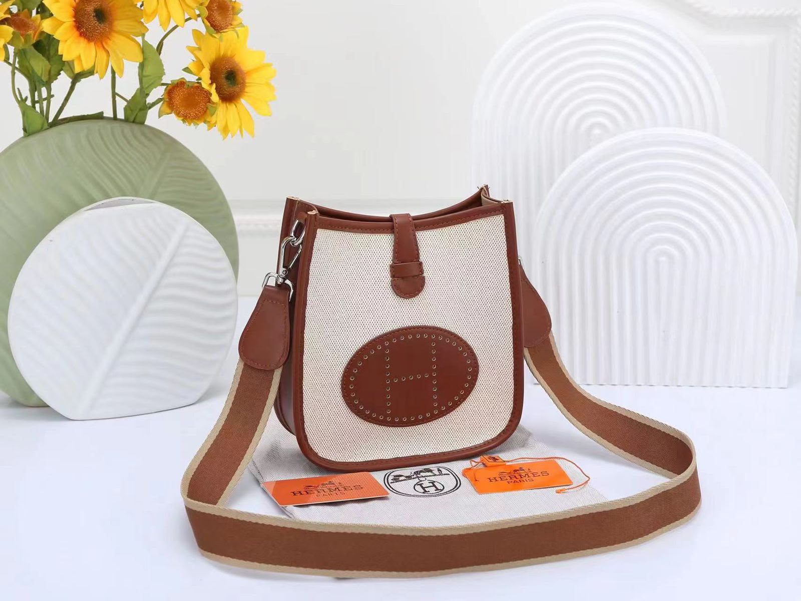 Hermès Evelyne Crossbody Bag — Canvas & Leather | 20 cm | 7Colors Without Box