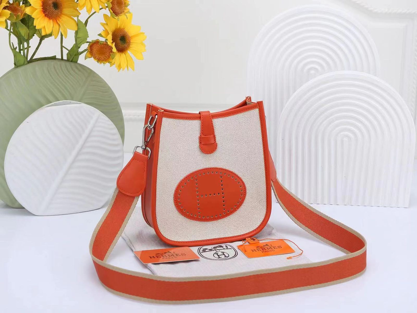 Hermès Evelyne Crossbody Bag — Canvas & Leather | 20 cm | 7Colors Without Box