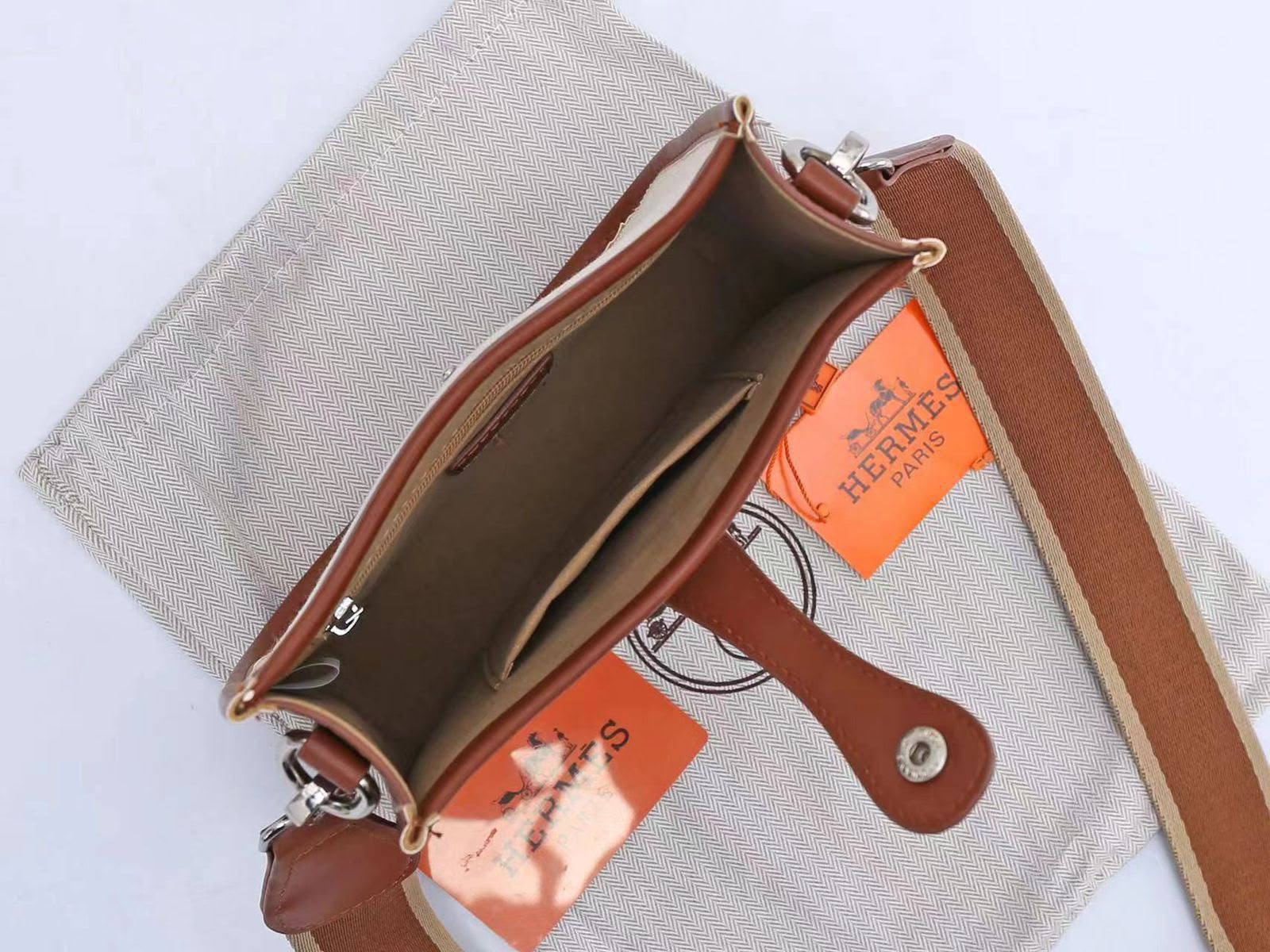 Hermès Evelyne Crossbody Bag — Canvas & Leather | 20 cm | 7Colors Without Box