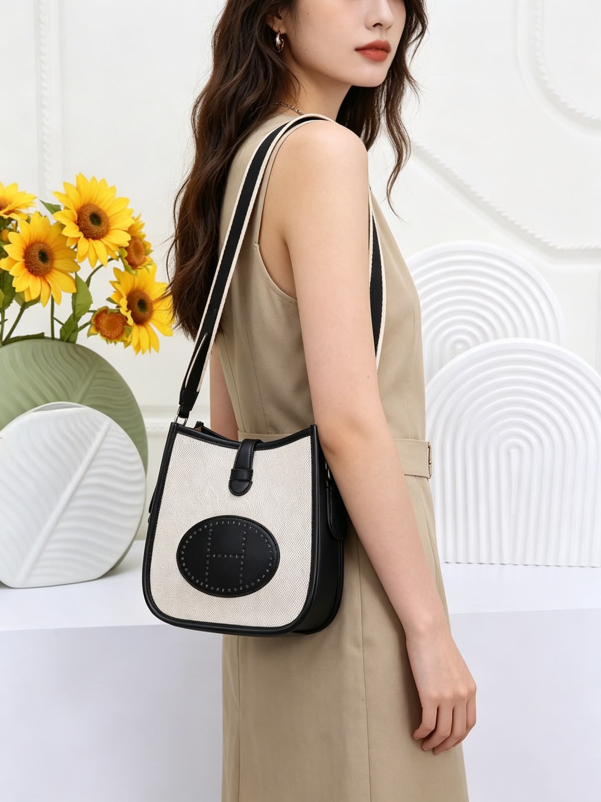 Hermès Evelyne Crossbody Bag — Canvas & Leather | 20 cm | 7Colors Without Box