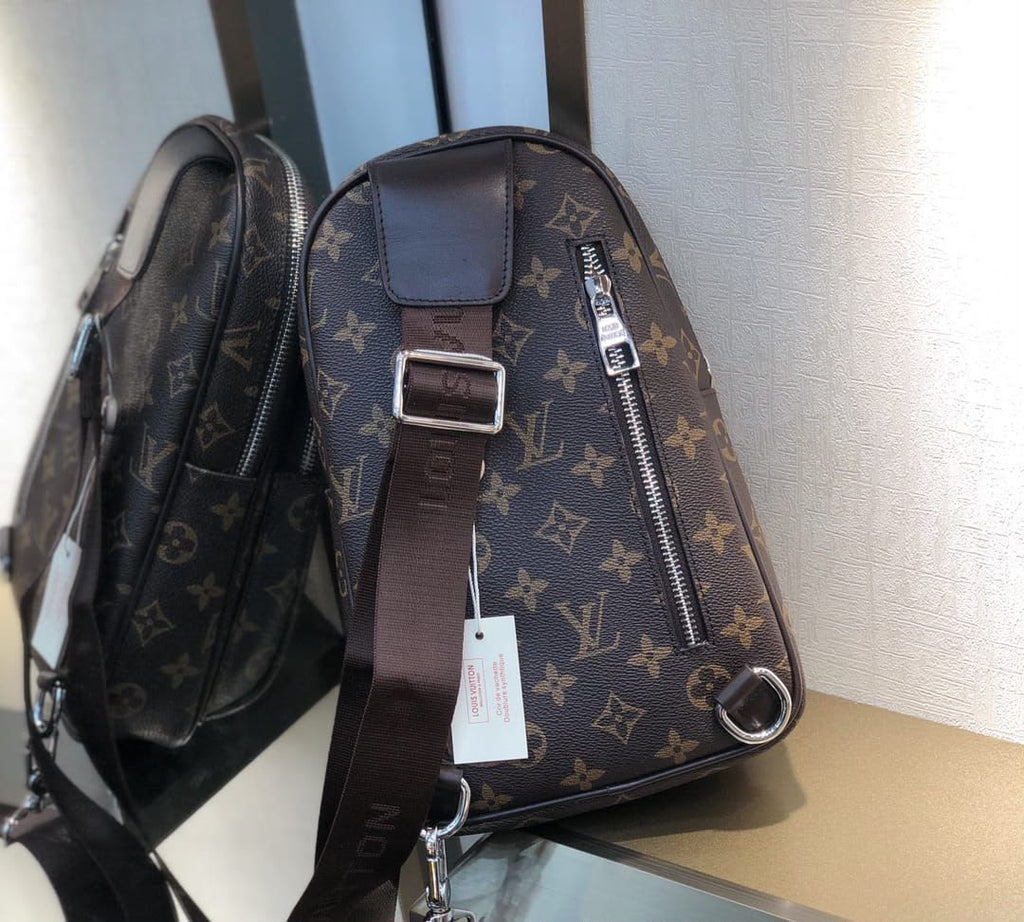 LOUIS VUITTON Crossbody Sling — 26 cm | Multiple Styles