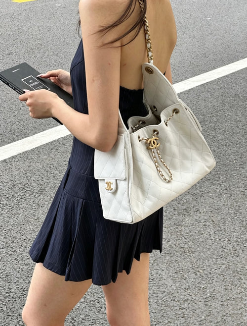 CHANEL Drawstring Bucket 25 cm Without Box
