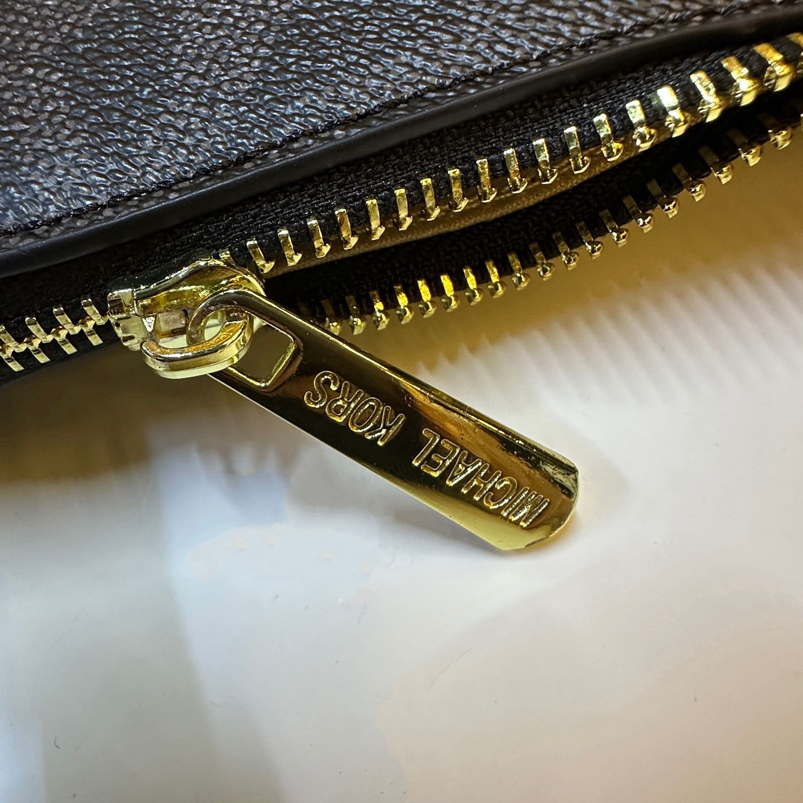 MICHAEL KORS Signature Hobo — 33 cm | 5 Colors without Box