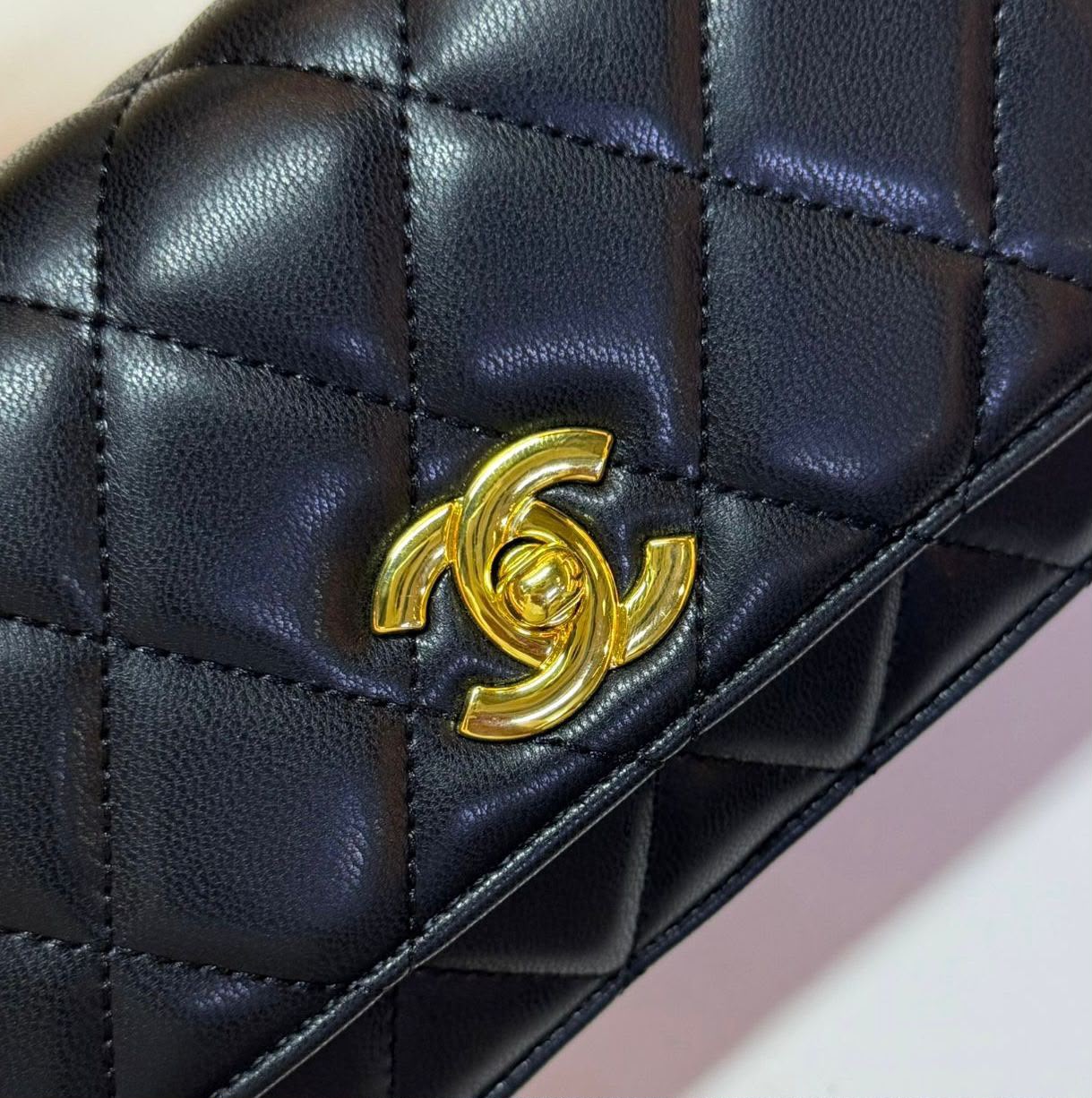 CHANEL Quilted Top Handle Bag — 20 cm | 4 Colors With Box