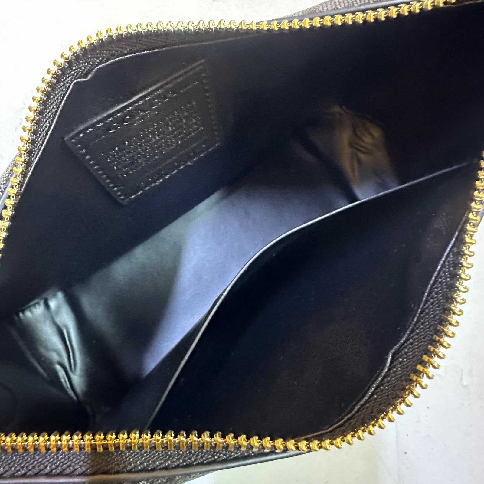 COACH Signature Shoulder Bag — 24 cm | 5 Colors with Box