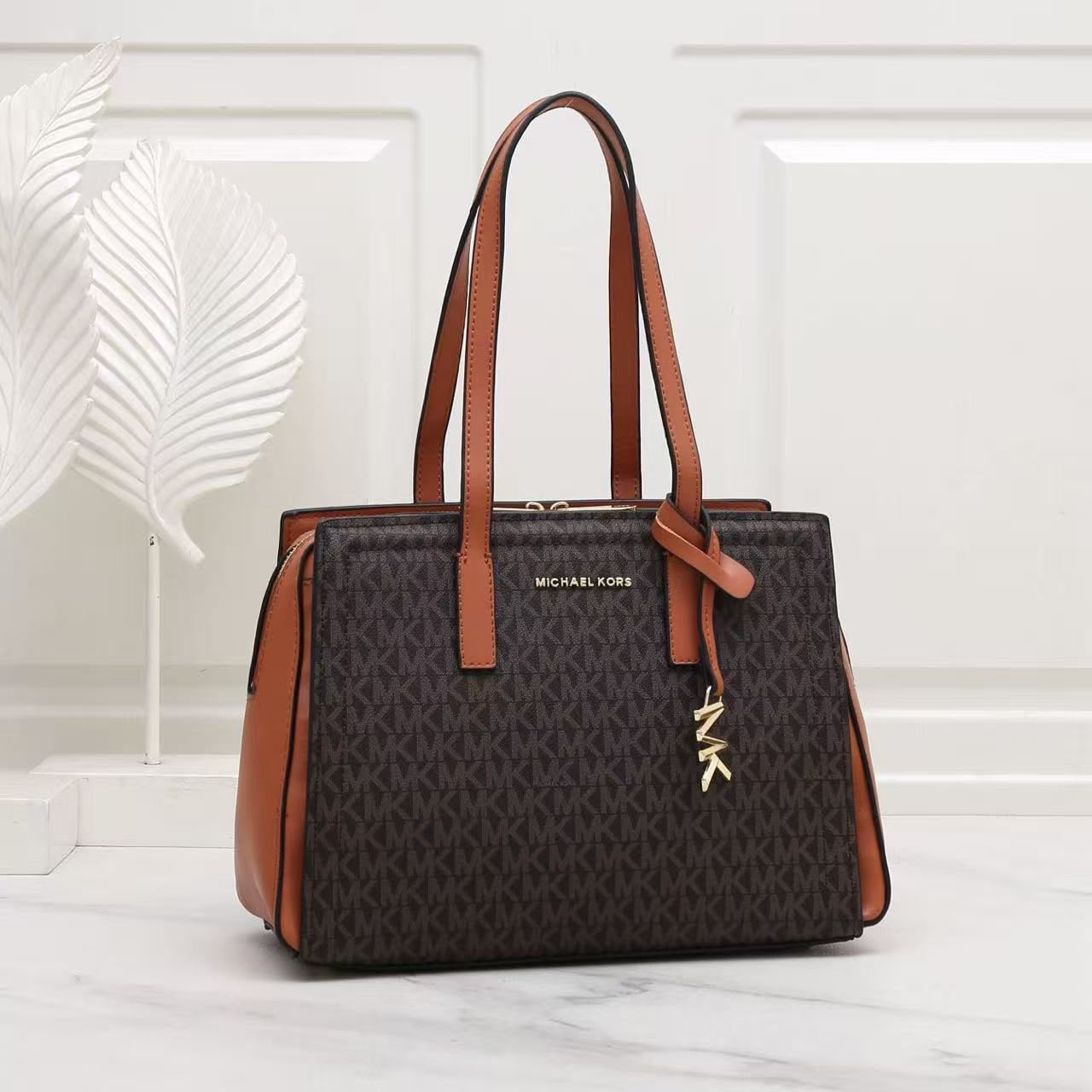 MICHAEL KORS Signature Tote — 28 cm | 3 Colors Without Box