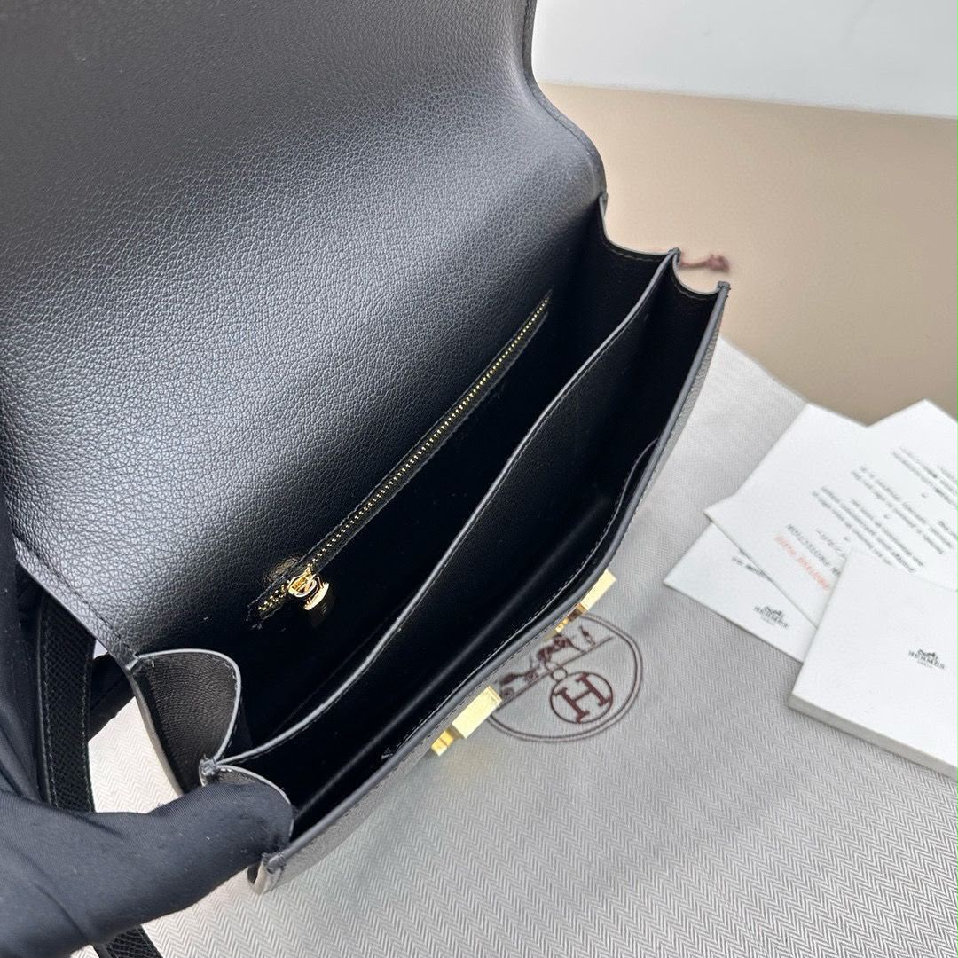 HERMÈS Structured Shoulder Bag — 24 cm | 4 Colors with Box