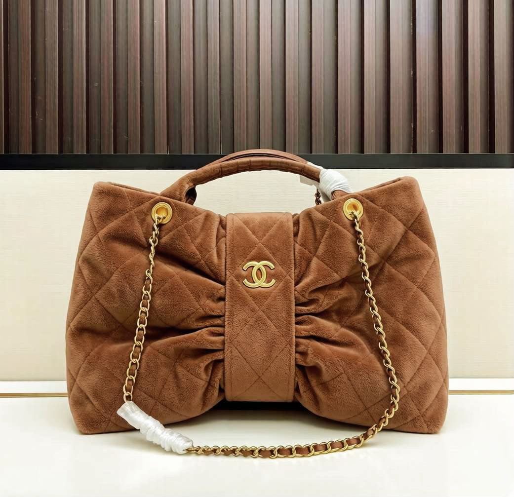 CHANEL Puffy Shoulder Bag 40 cm without Box A+