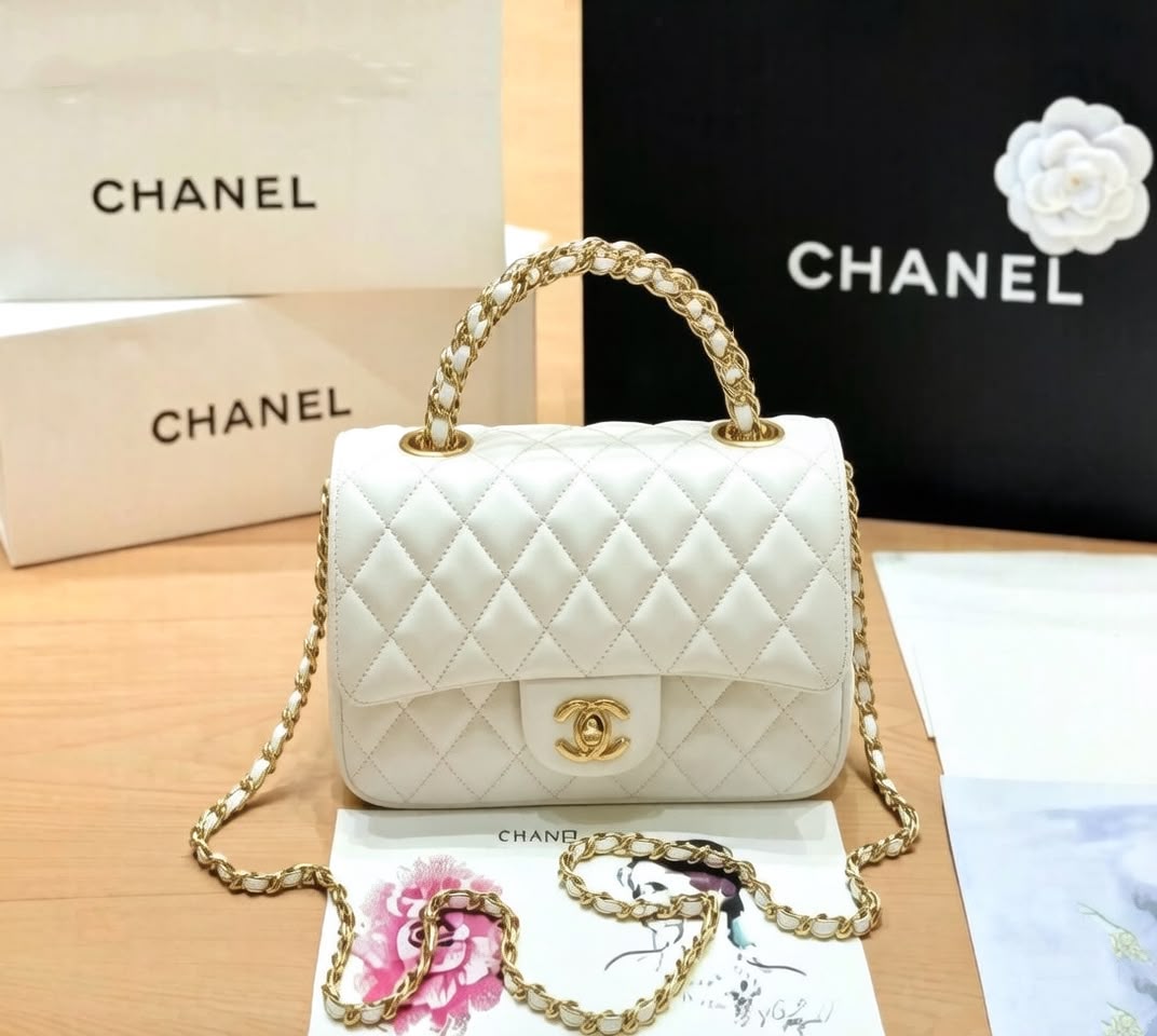 CHANEL Quilted Compact Top Handle Bag — 19 cm | 3 Colors with Box