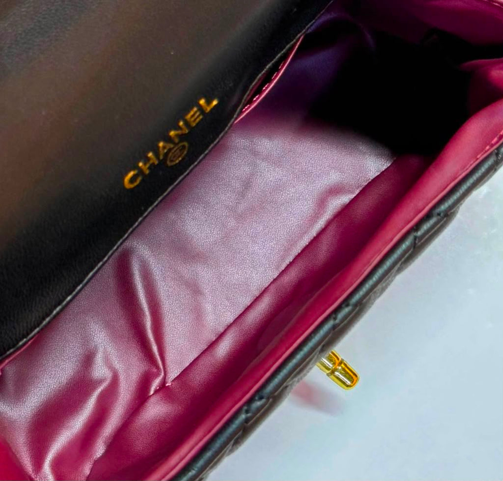 CHANEL Quilted Compact Top Handle Bag — 19 cm | 3 Colors with Box