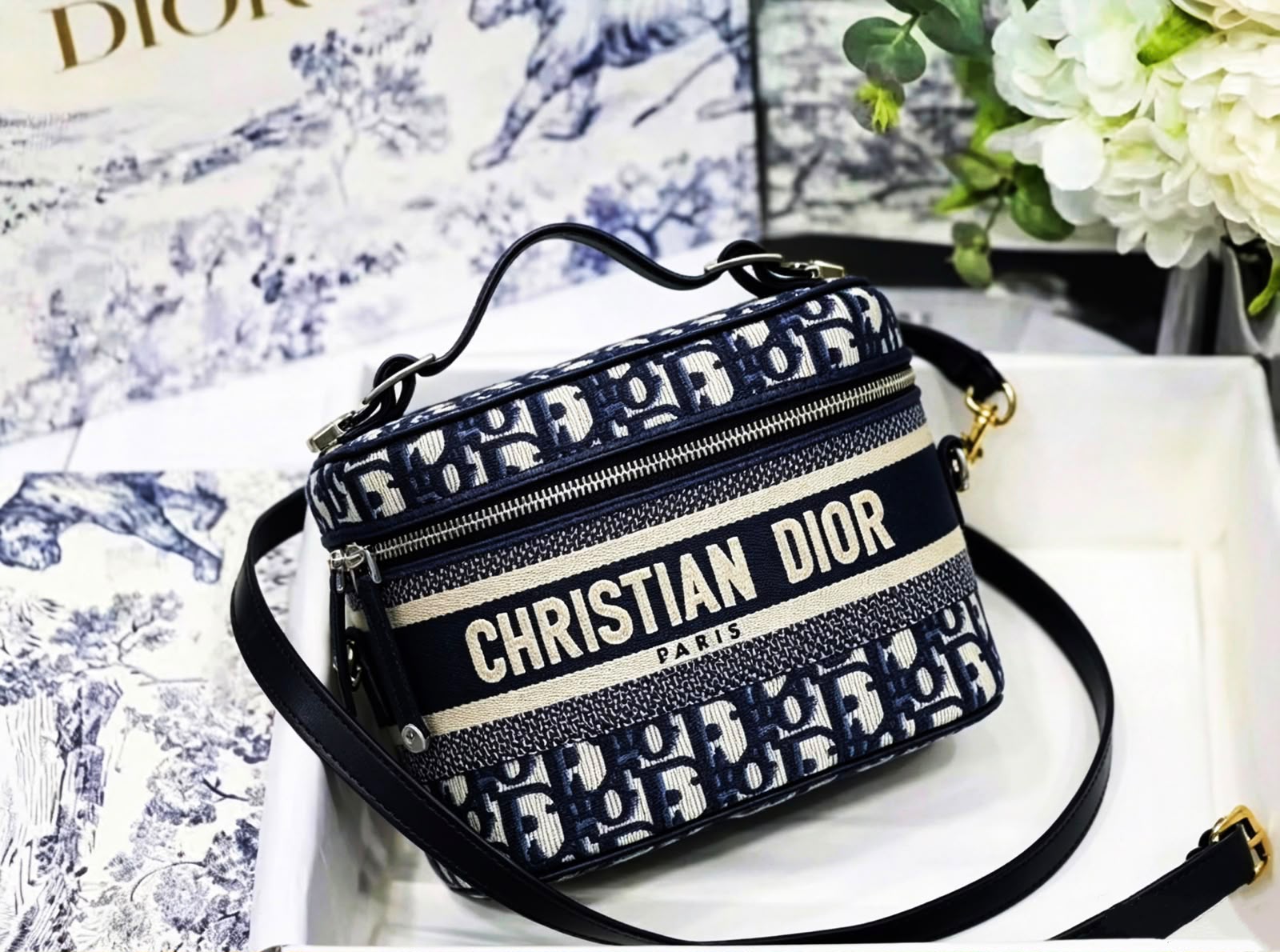 DIOR Crossbody Bag — 18 cm | 2 Colors With Box