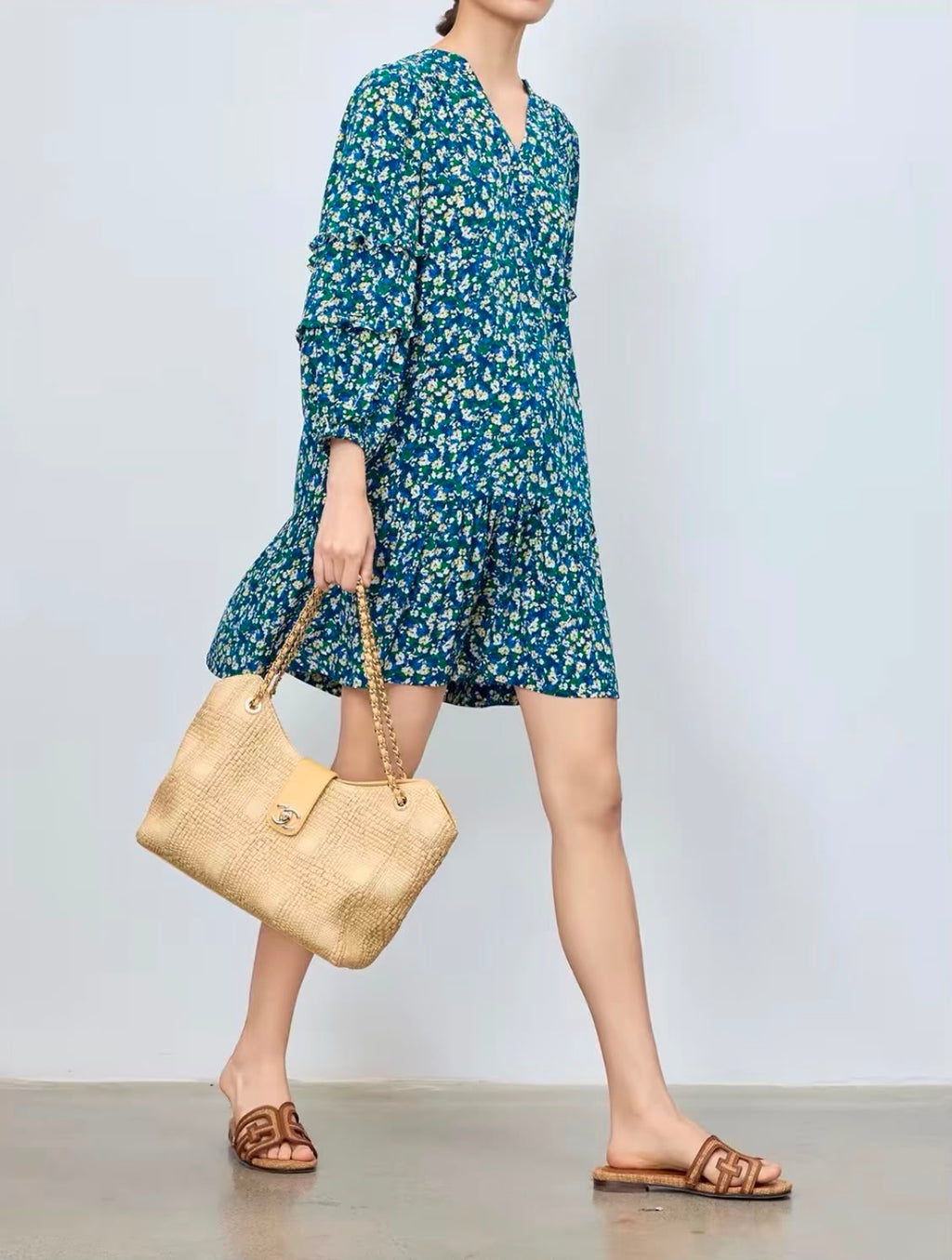 CHANEL Croc-Embossed Shoulder Tote — 39 cm | 3 Colors Without Box A+