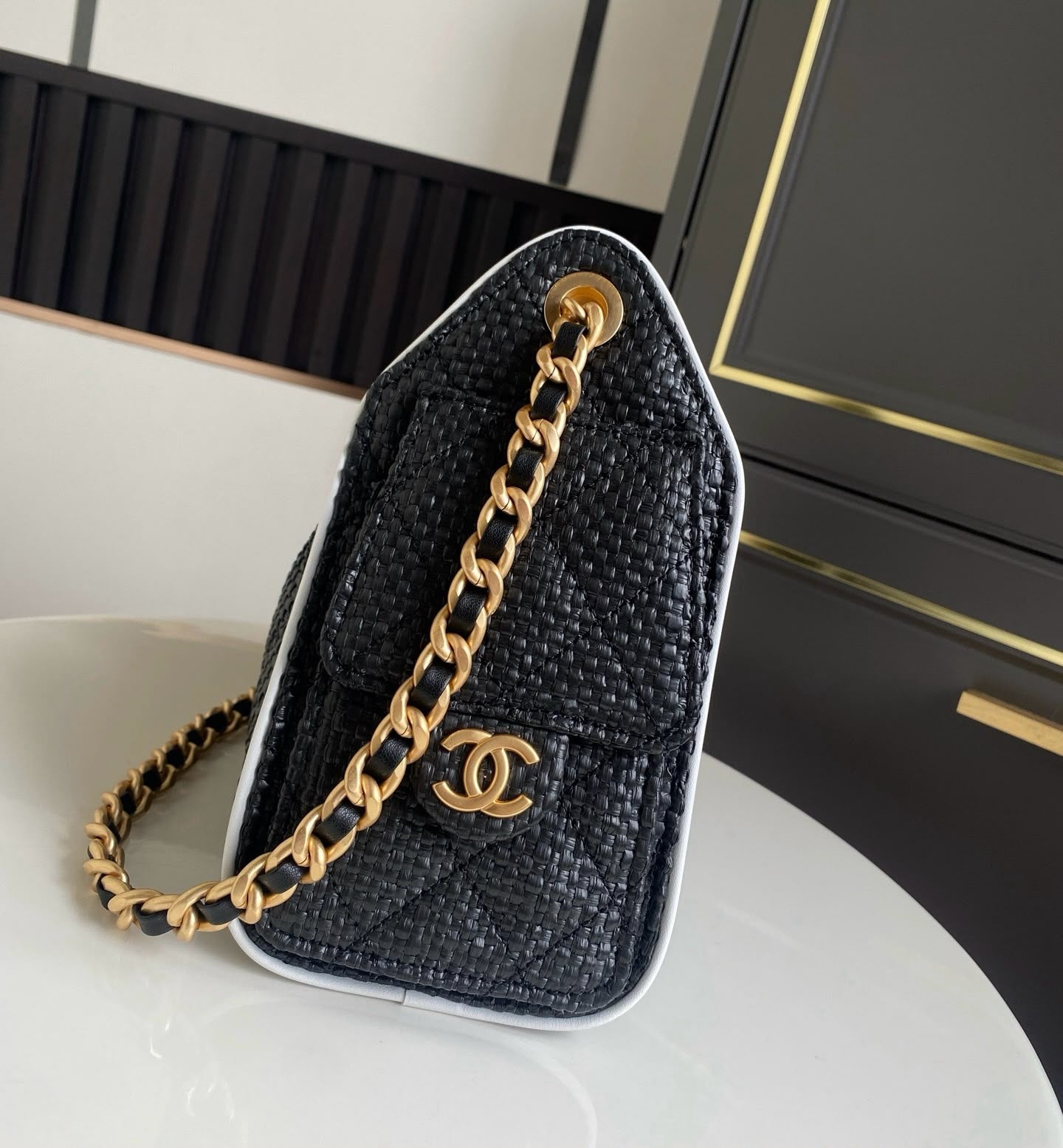 CHANEL Drawstring Bag 22 cm Without Box