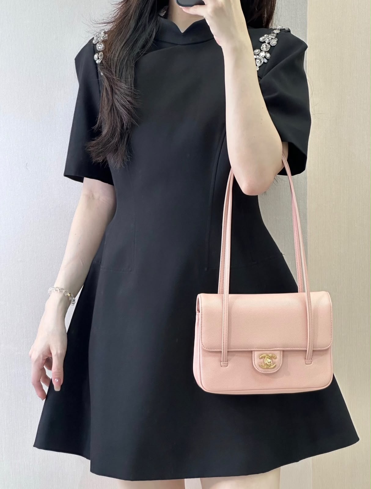CHANEL Double-Strap Flap Bag 22 cm With Box