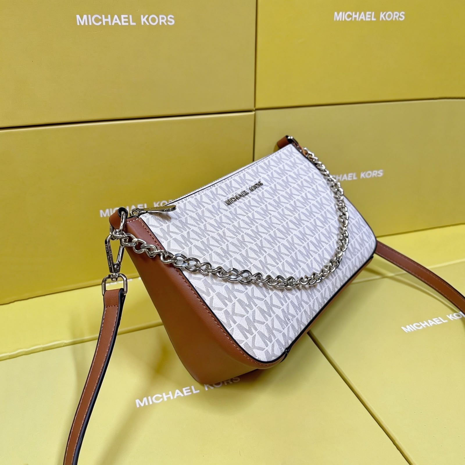 MICHAEL KORS Chain Strap Signature Shoulder Bag 25 cm