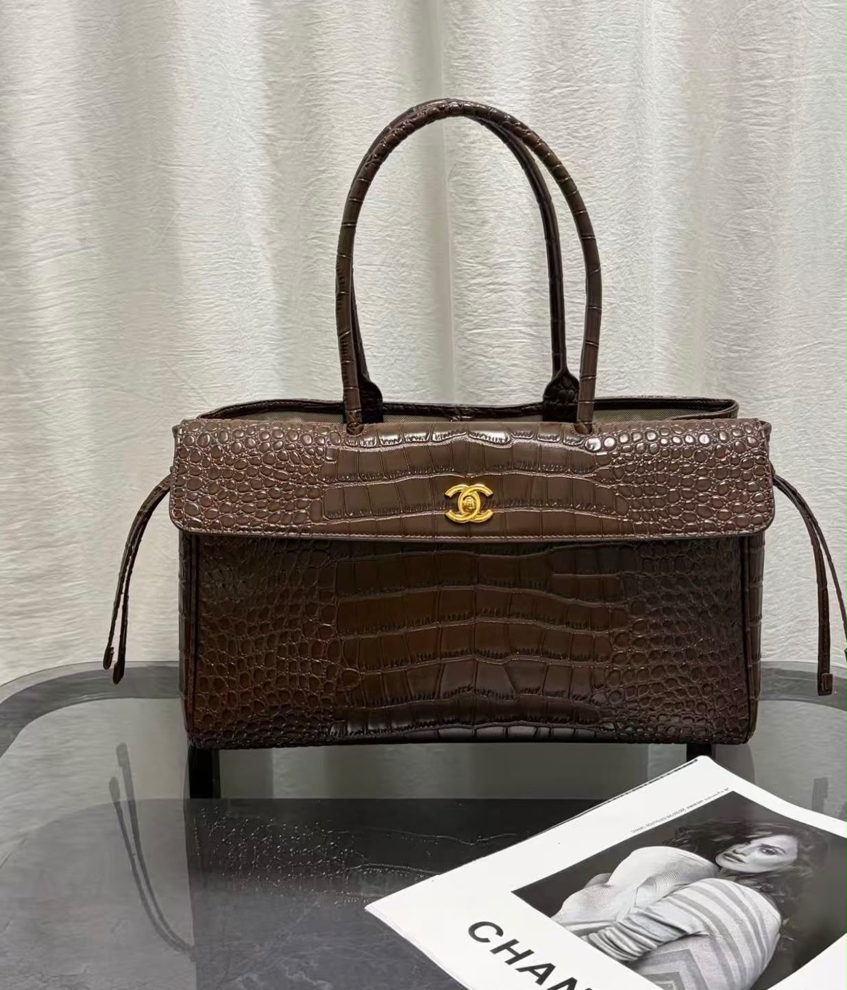 CHANEL Croc Tote 38 cm Master