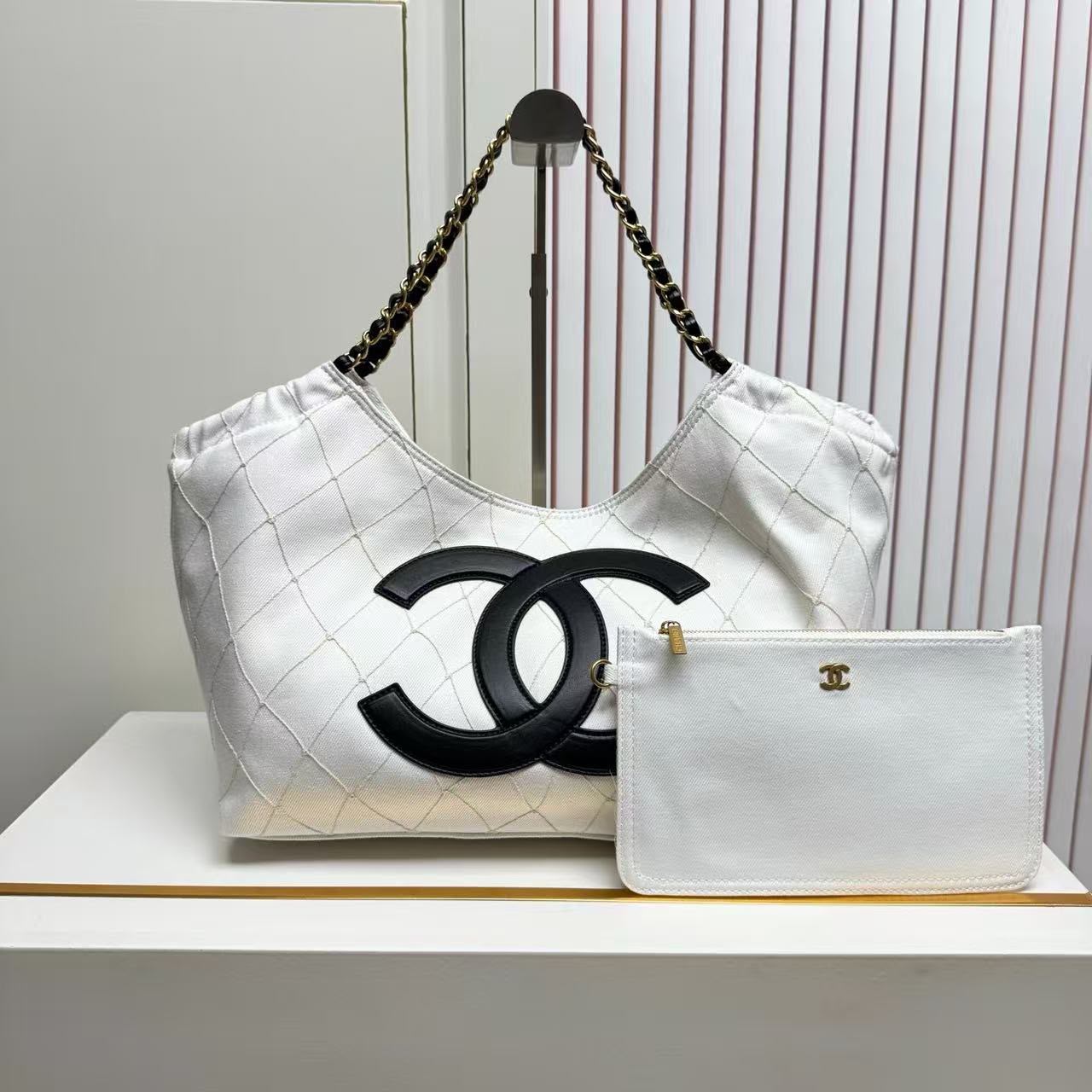CHANEL Tote with Pouch 45 cm Master
