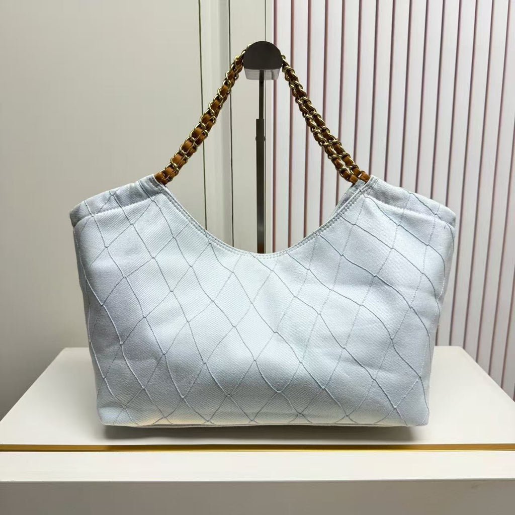 CHANEL Tote with Pouch 45 cm Master