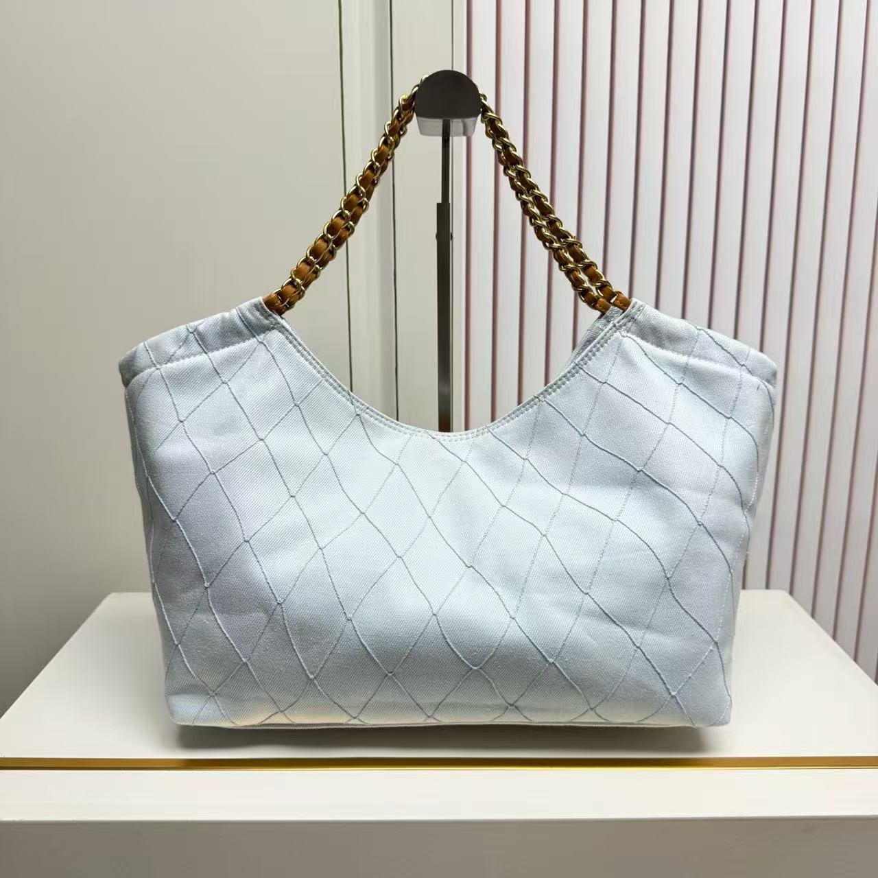 CHANEL Tote with Pouch 45 cm Master