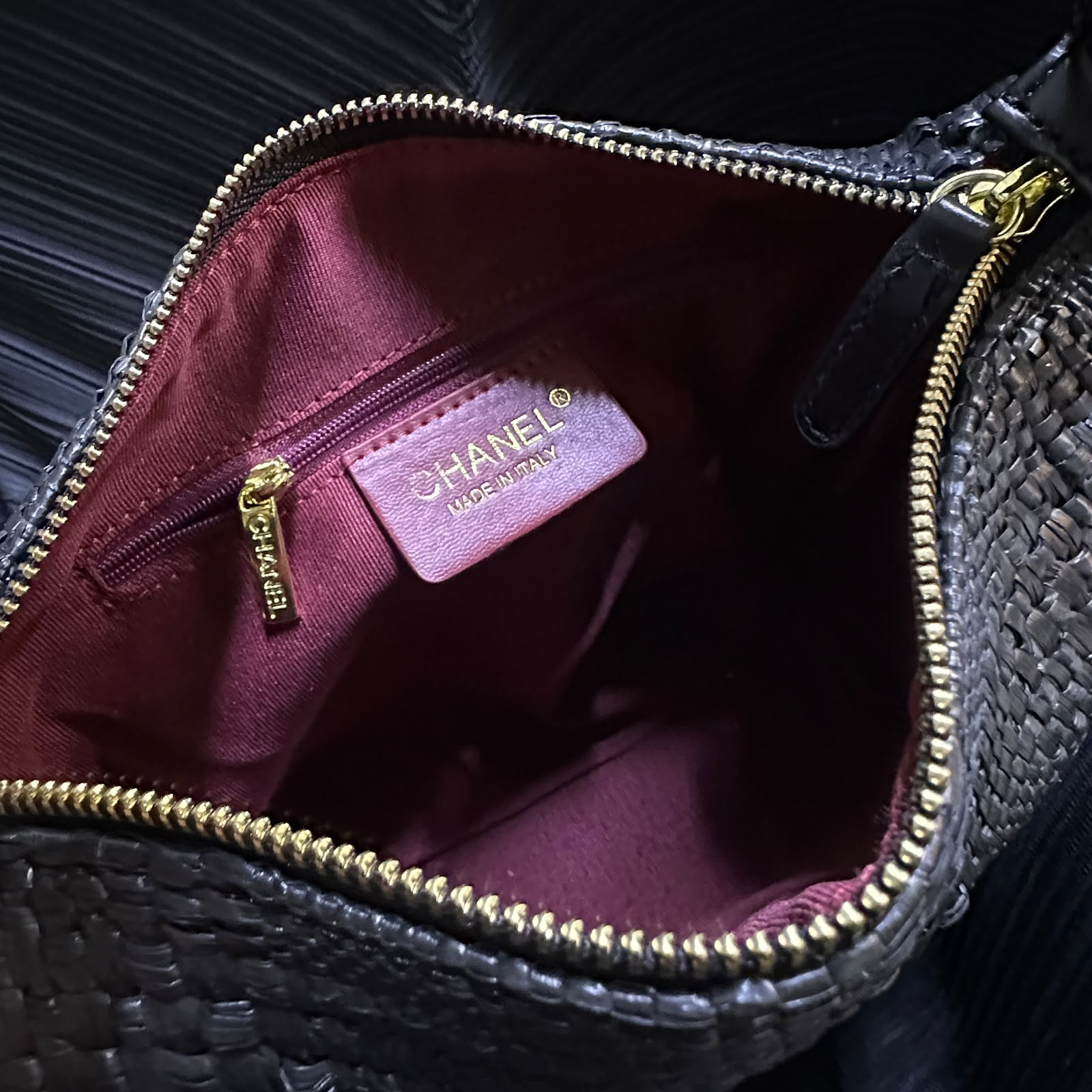 CHANEL Raffia Curved Shoulder Bag 22 cm