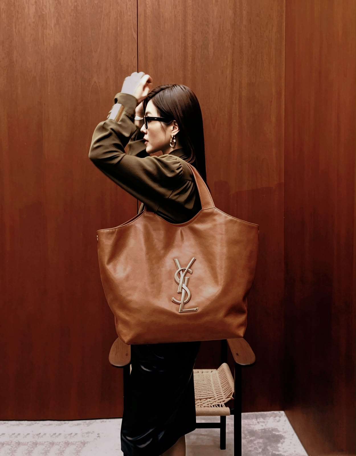 YSL Large Logo Tote Leather 58 cm Master