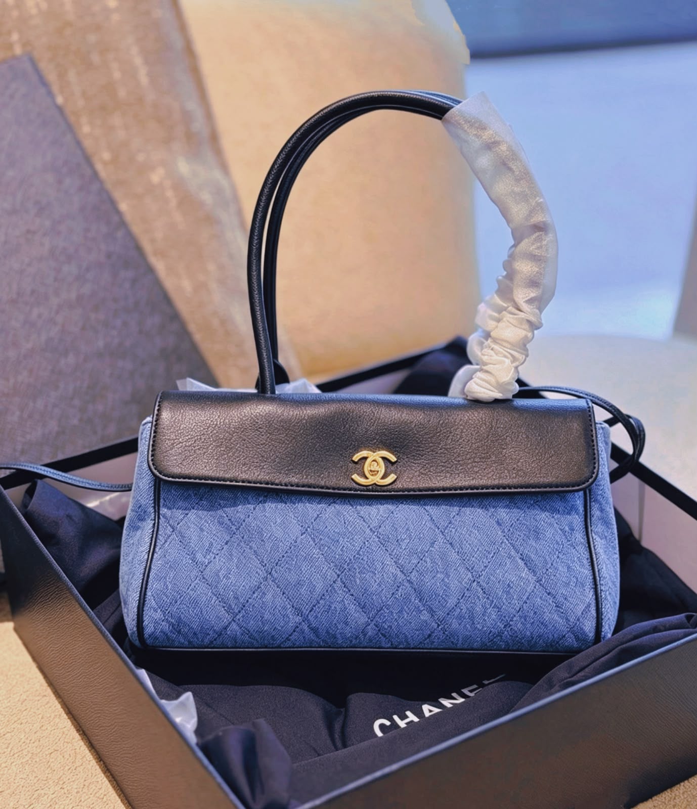 CHANEL Two-Tone Flap Bag 32 cm A+