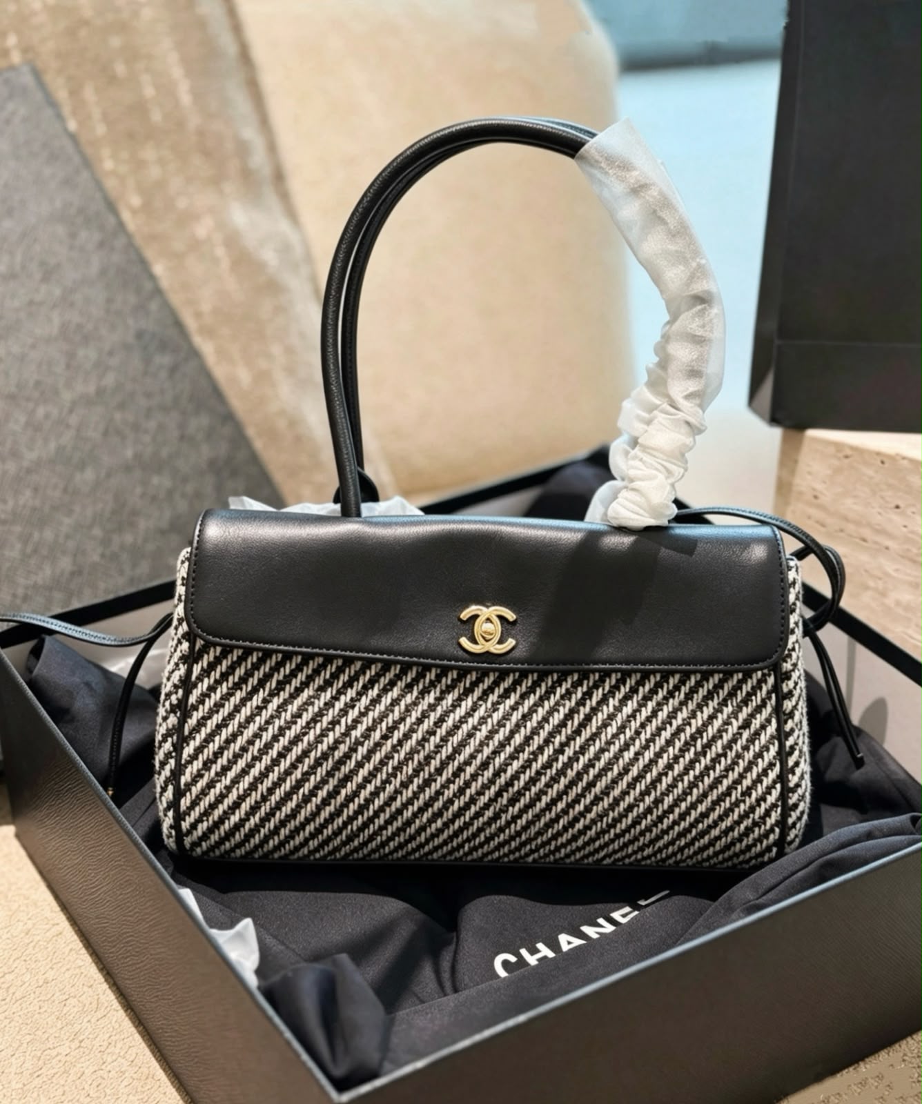 CHANEL Two-Tone Flap Bag 32 cm A+