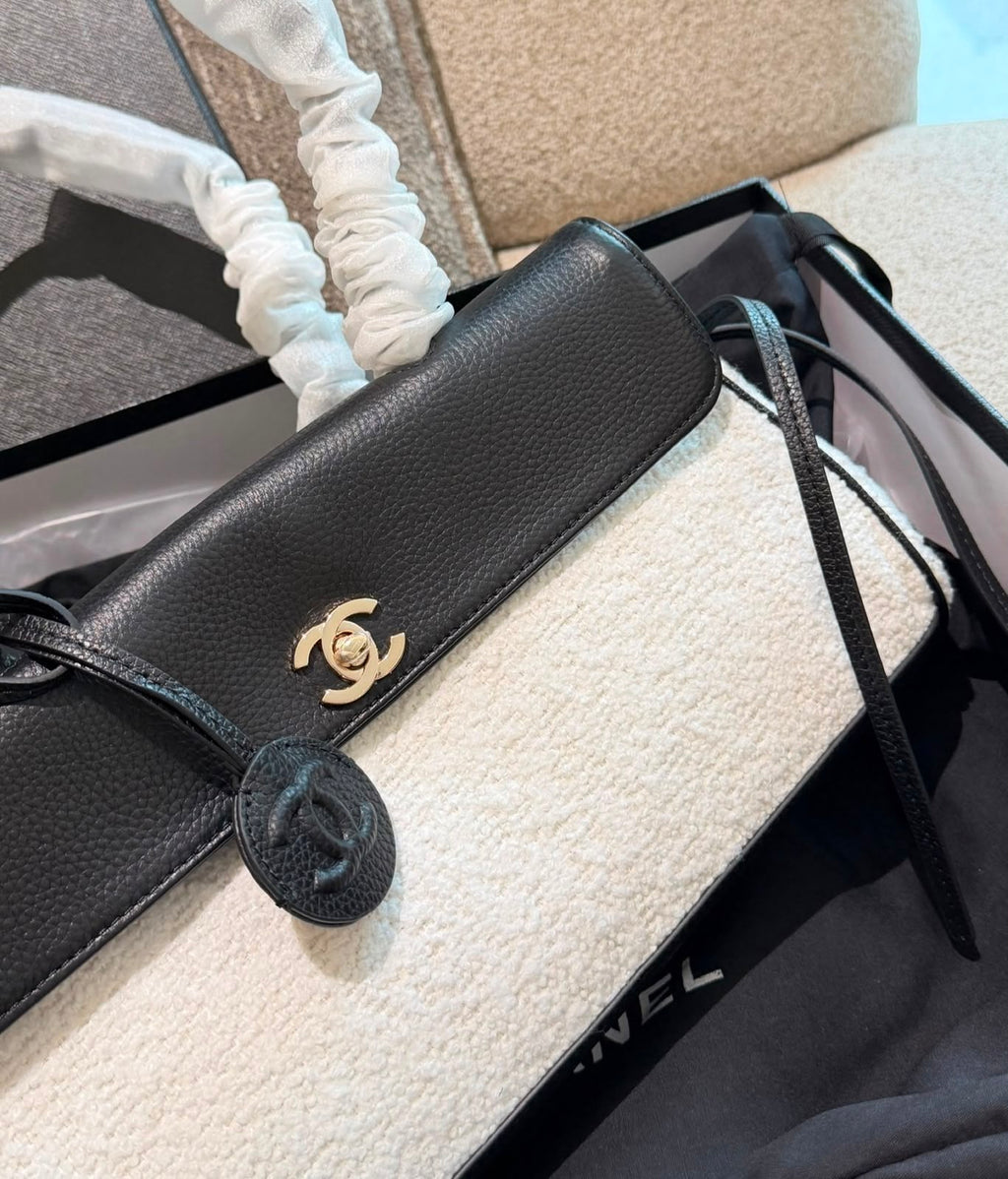 CHANEL Two-Tone Flap Bag 32 cm A+
