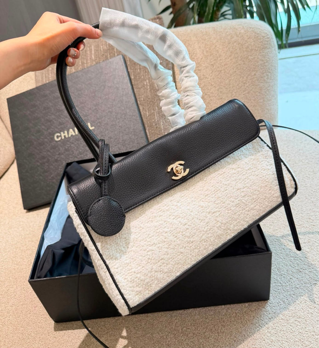 CHANEL Two-Tone Flap Bag 32 cm A+