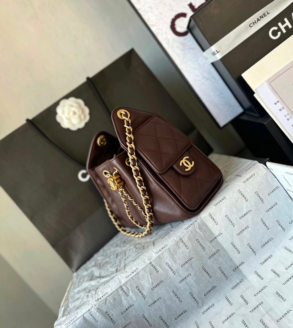 CHANEL Drawstring Bucket Bag 20 cm