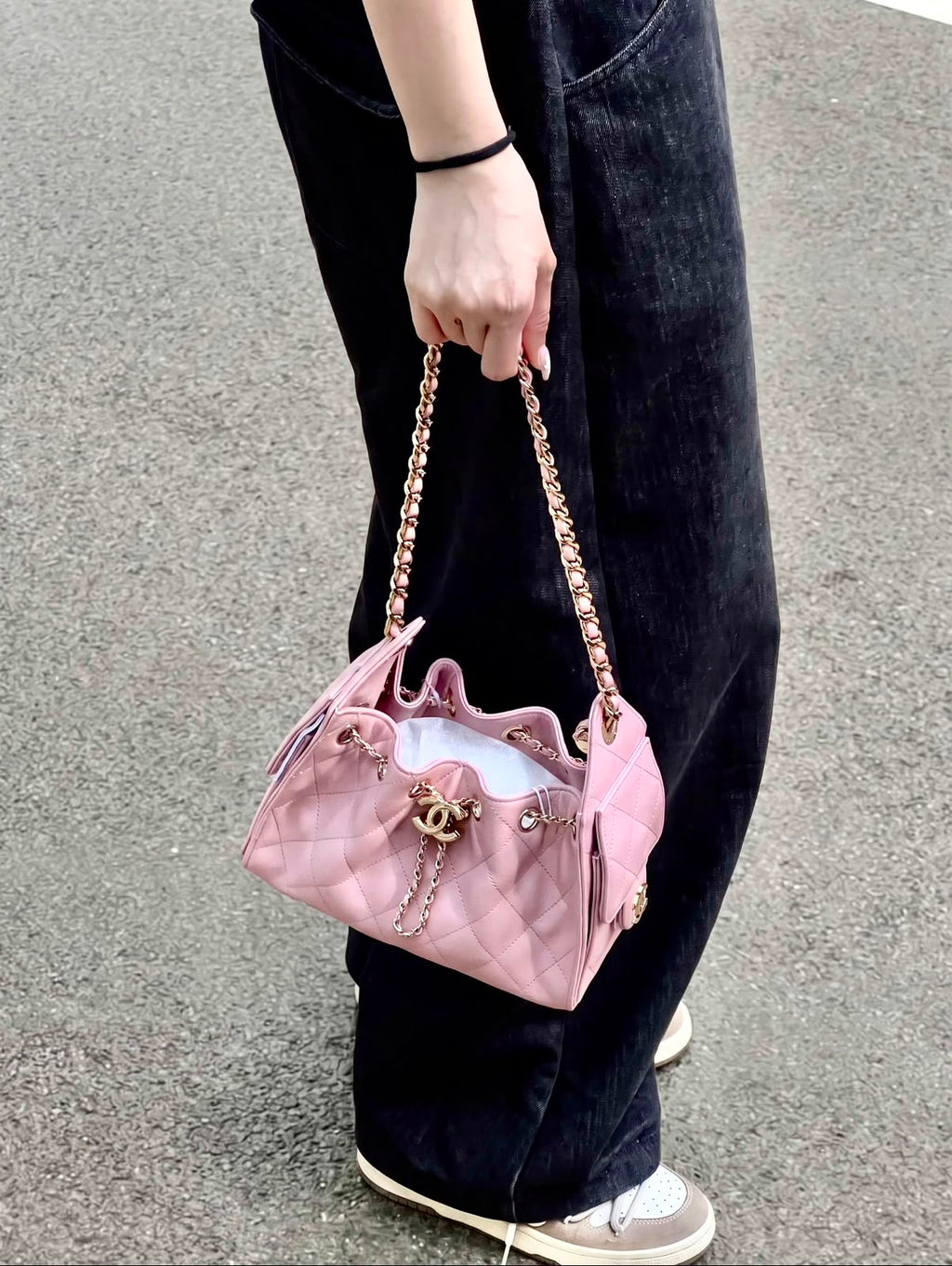 CHANEL Drawstring Bucket Bag 20 cm