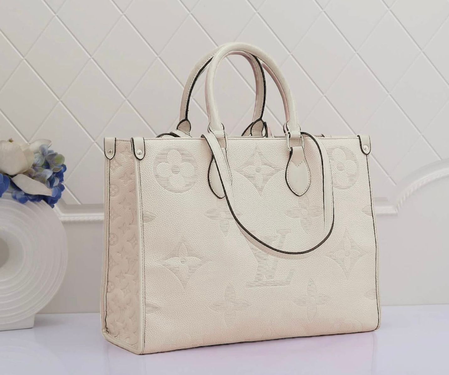 LV OnTheGo Tote Bag 41 cm