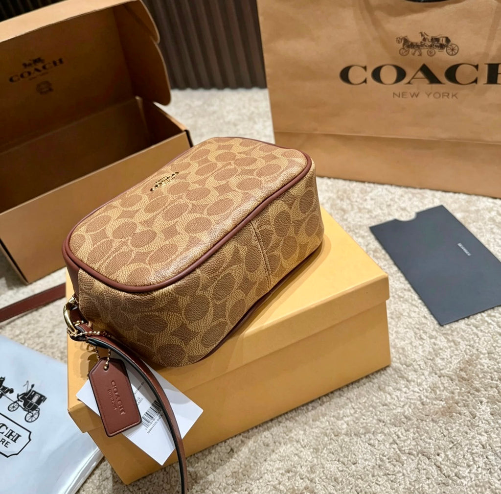 Coach Signature Crossbody Bag 20cm
