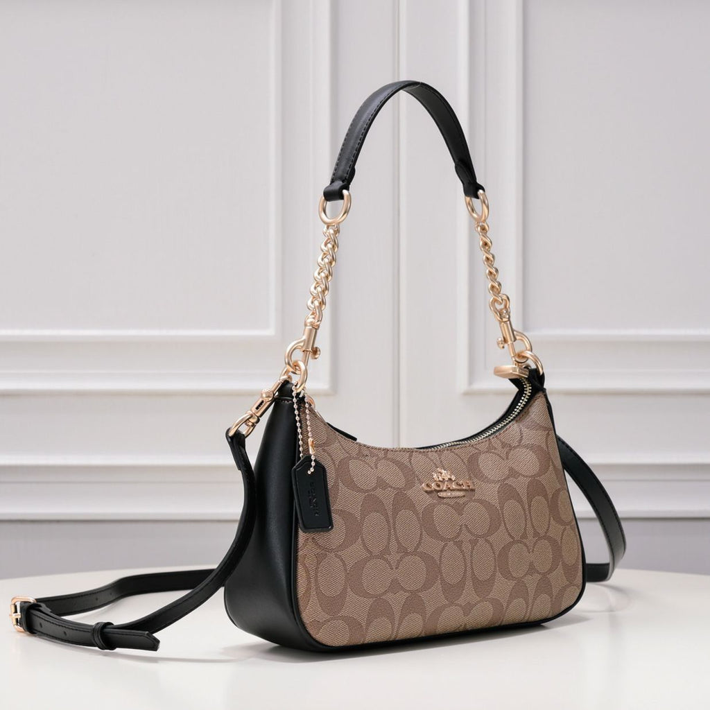 COACH Leather Chain Shoulder Bag 24cm