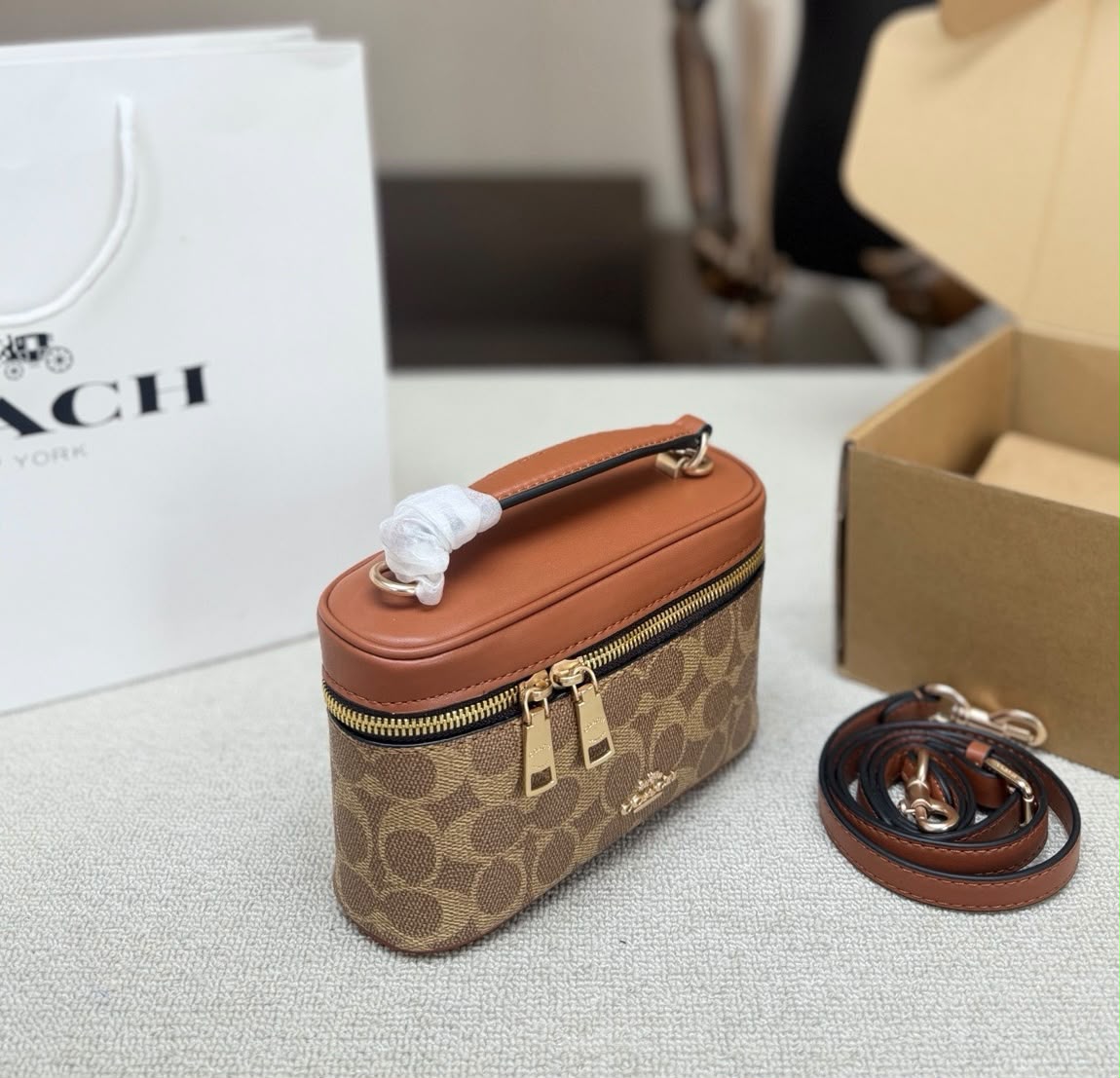 COACH Vanity Crossbody Bag 19cm