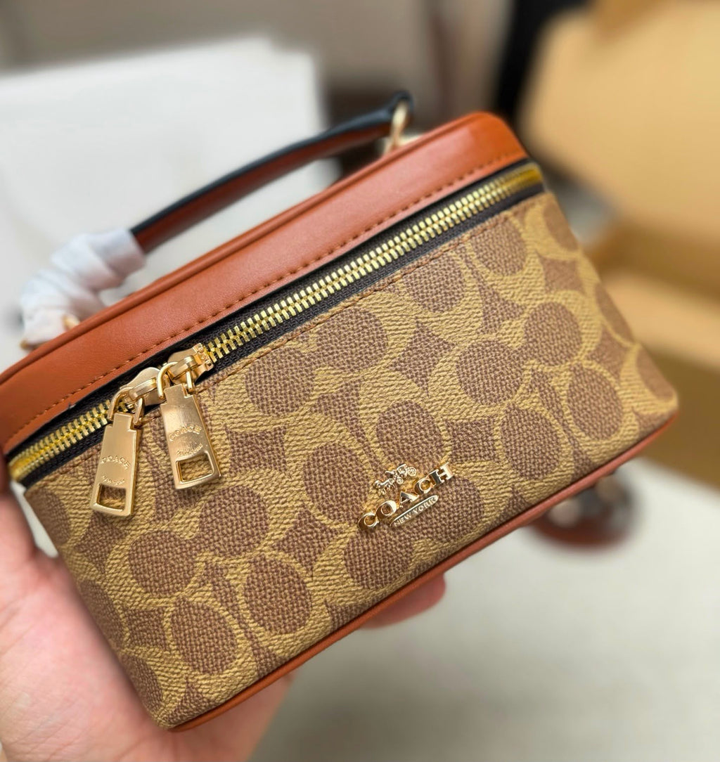 COACH Vanity Crossbody Bag 19cm