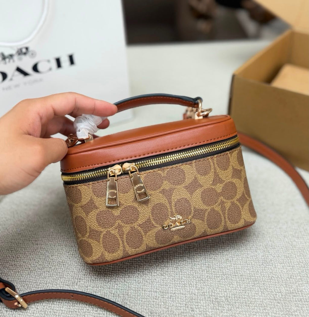 COACH Vanity Crossbody Bag 19cm