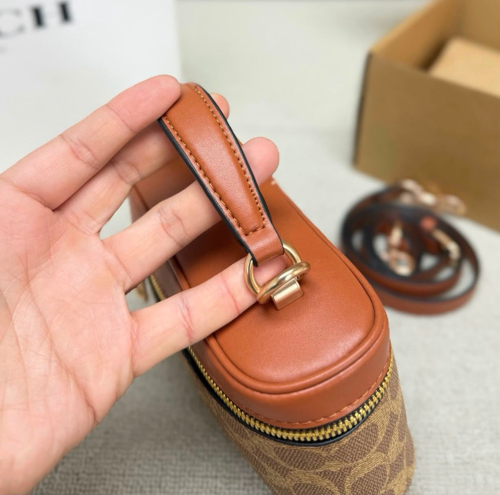 COACH Vanity Crossbody Bag 19cm