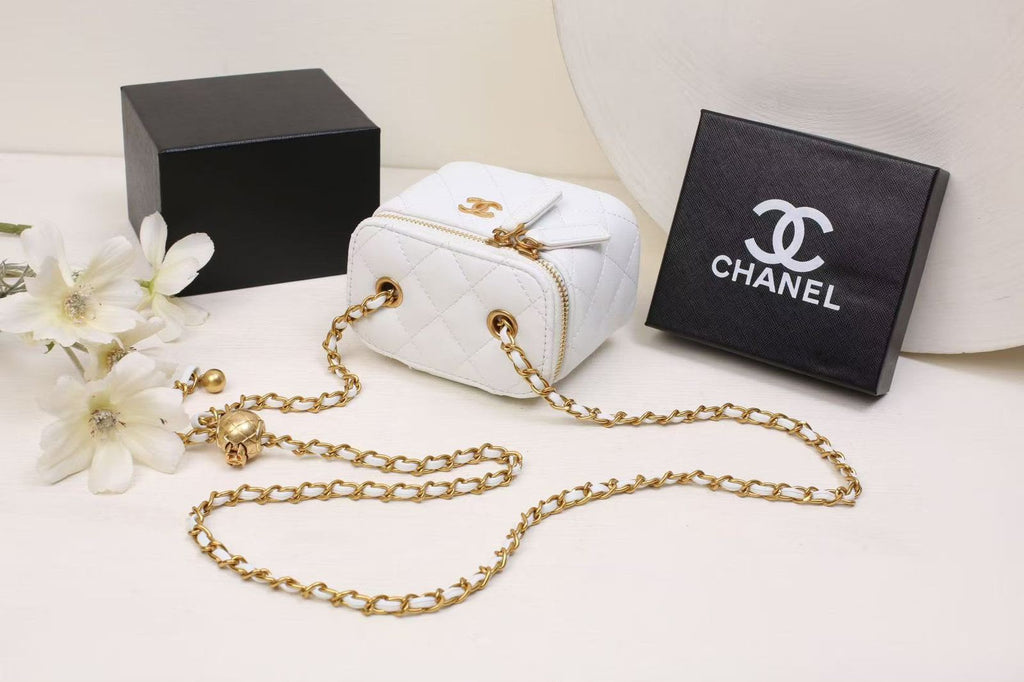 CHANEL Mini Vanity Crossbody Bag 12cm