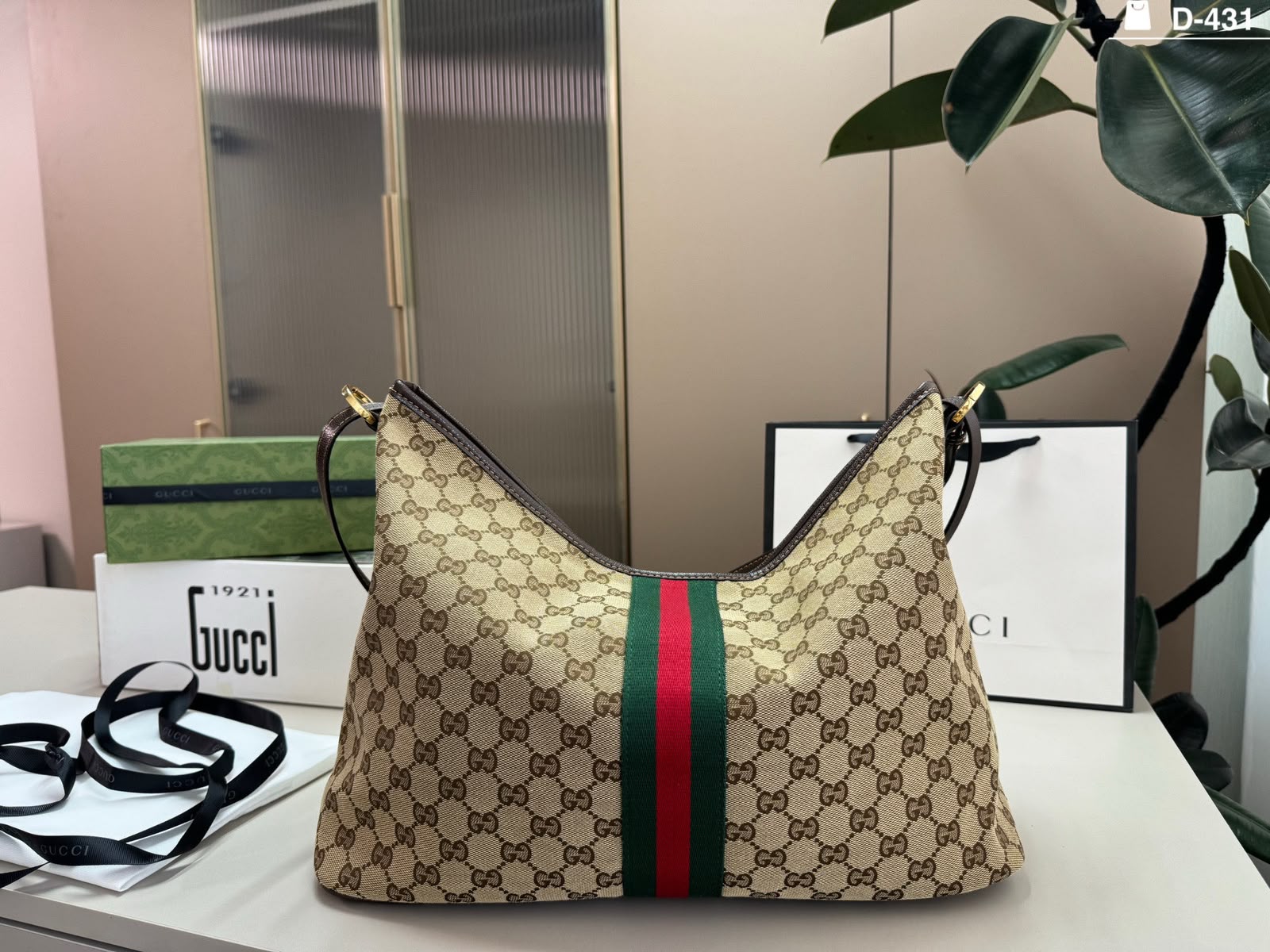 GUCCI GG Supreme Canvas Hobo Bag 40cm A+