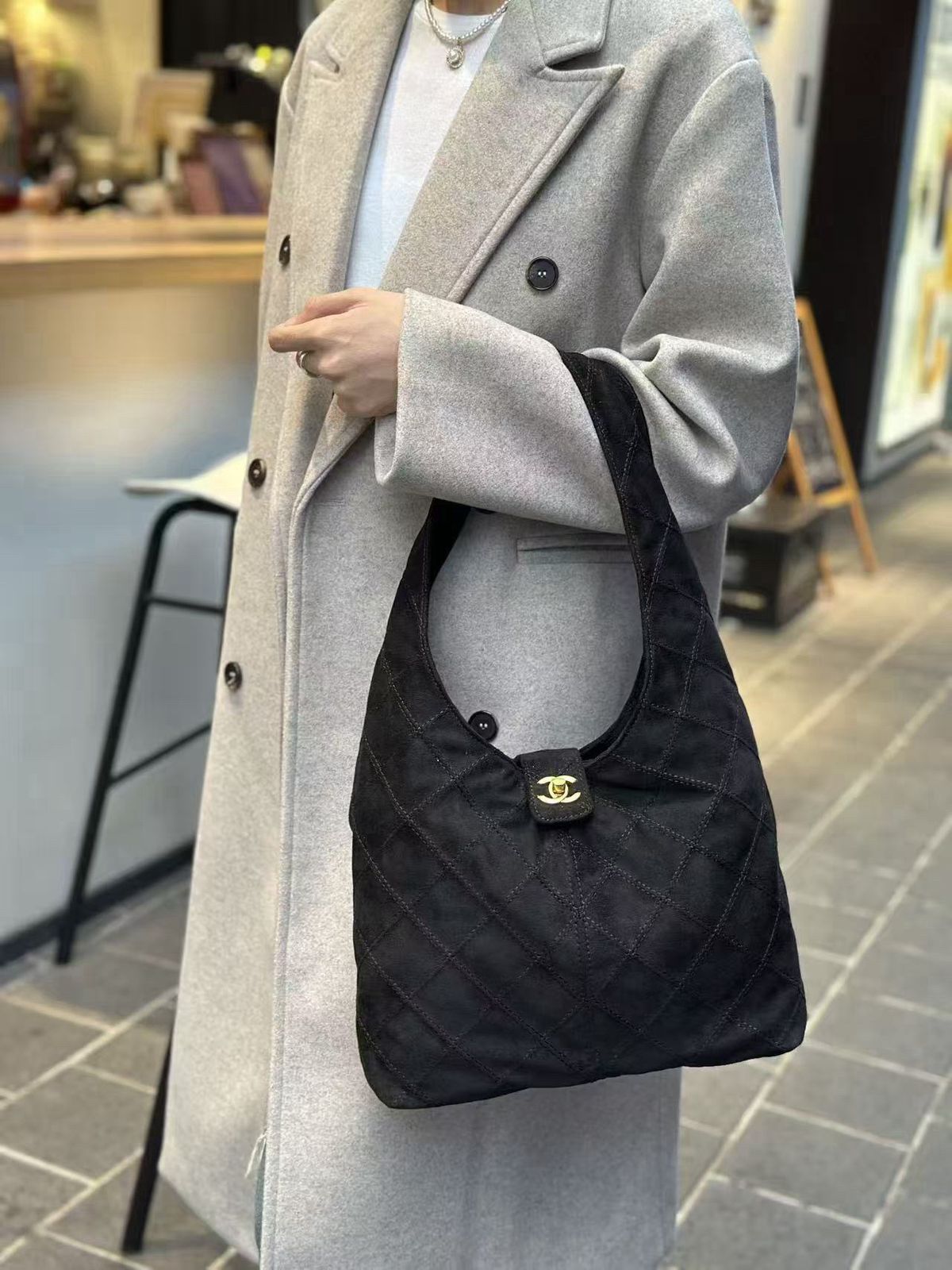CHANEL Hobo Shoulder Bag 29cm A+