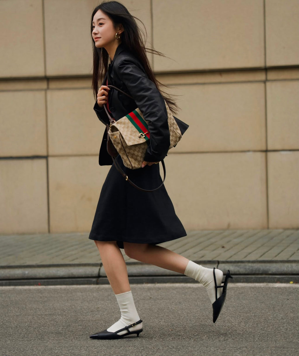 GUCCI Top Handle Bag 31 cm A+