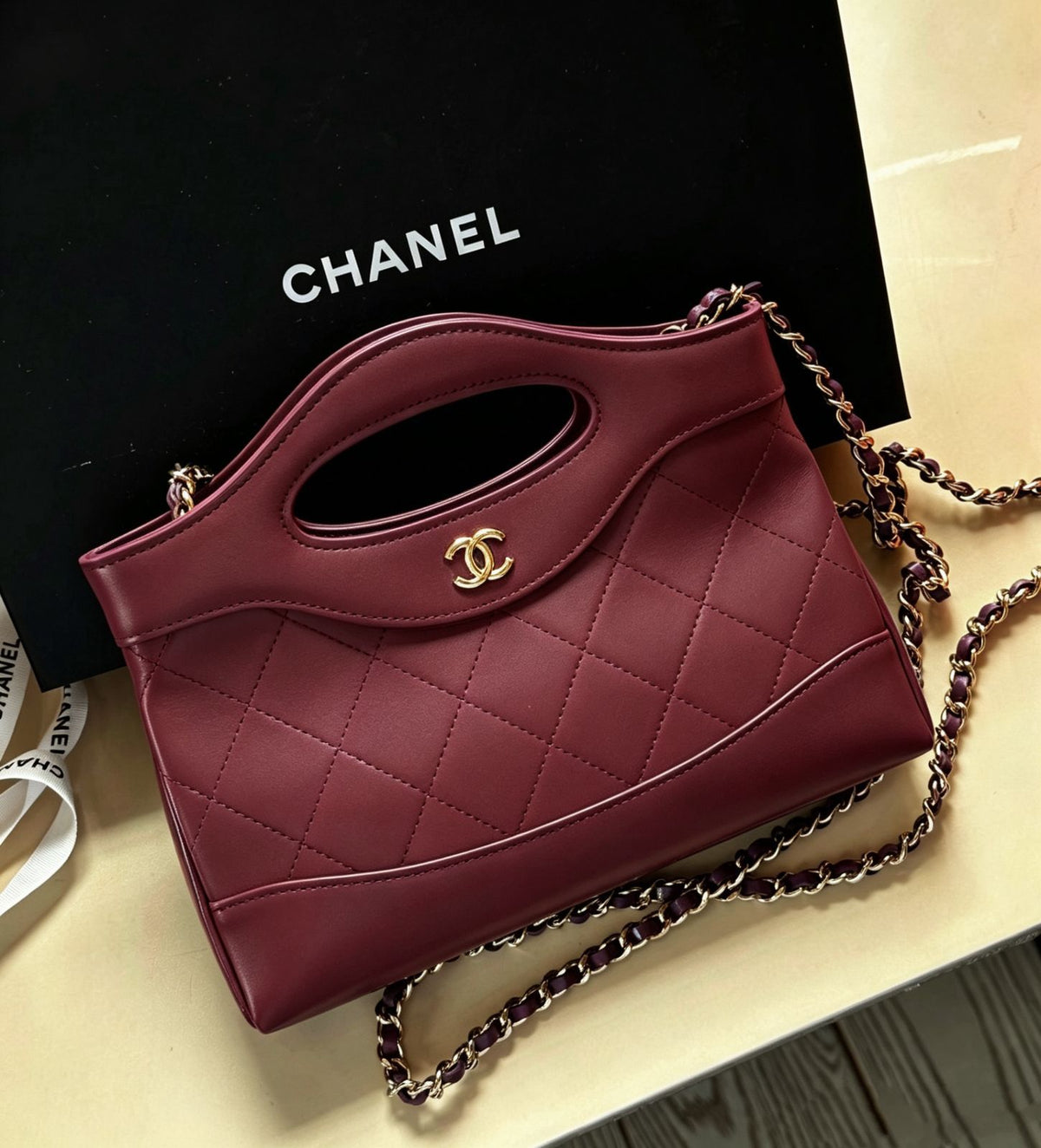 CHANEL Hobo Bag Small 21 cm With Box